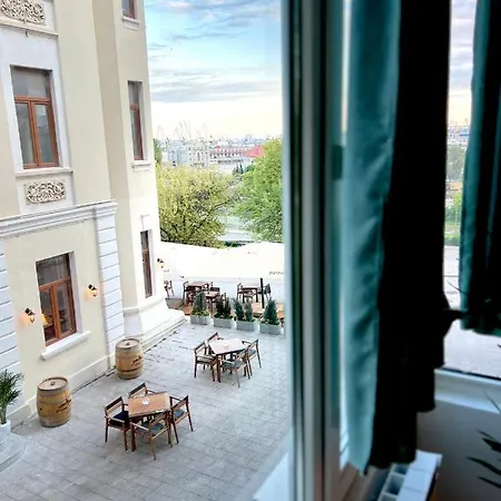 Apartment Piata Ovidiu 14 *